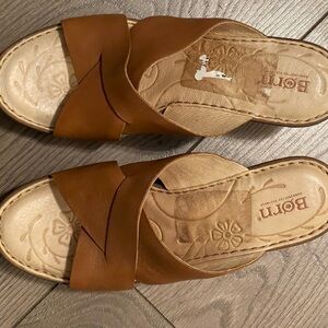 Born Women's leather sandal
